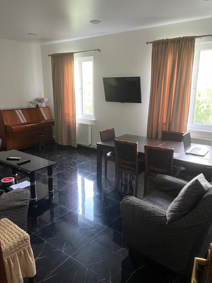 Cozy Space In Тбилиси Екстериор снимка